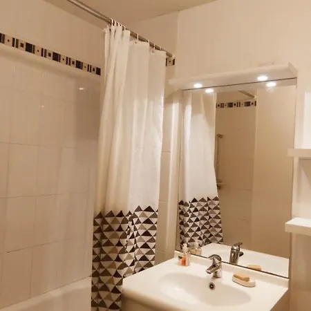 Апартаменты Coeur De Parking Gratuit Wifi *